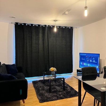 Spacious 2 Bedrooms Apartment In Stratford Londra Exterior foto
