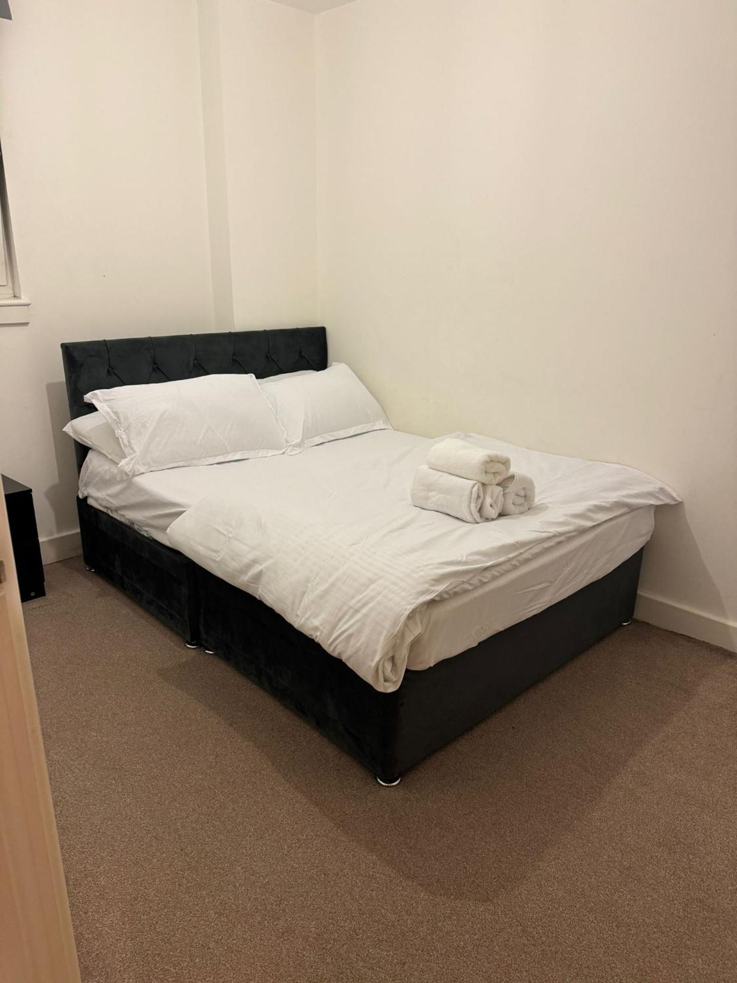 Spacious 2 Bedrooms Apartment In Stratford Londra Exterior foto