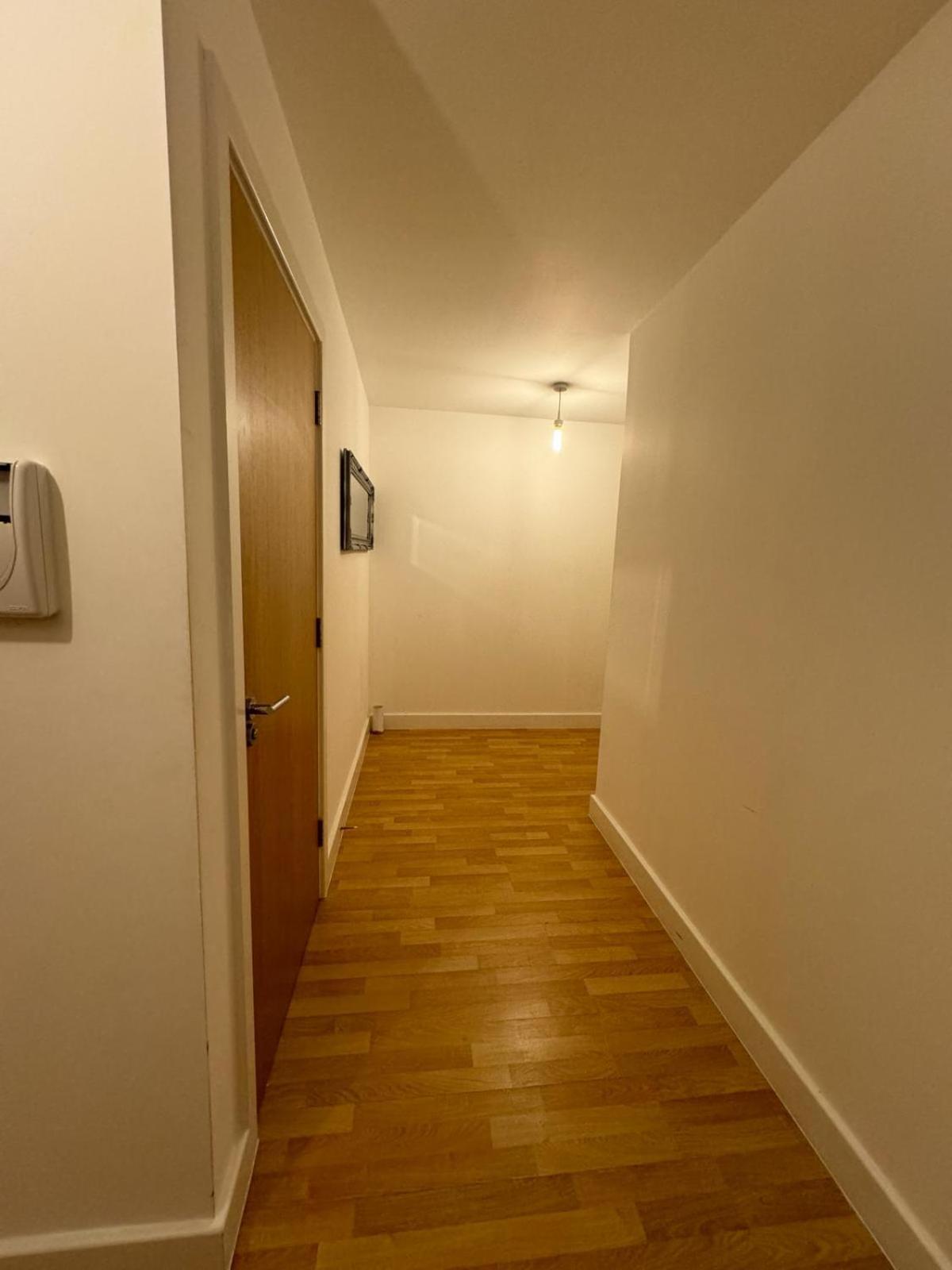 Spacious 2 Bedrooms Apartment In Stratford Londra Exterior foto